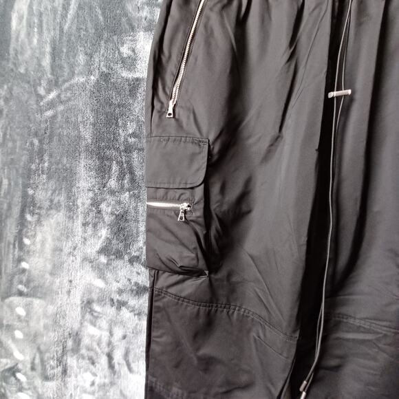 Nova Men "Running from love" Nylon Cargo Pant BNWT Small - Picture 2 of 6